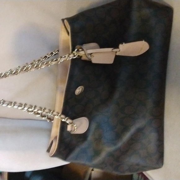 Coach leather monogram shoulder bag - Picture 2 of 12